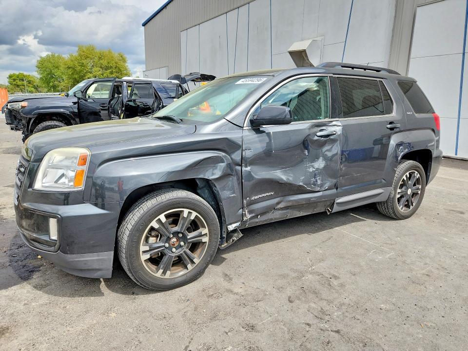 2017 GMC TERRAIN SLT - 1