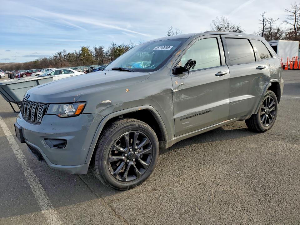 2020 JEEP GRAND CHEROKEE LAREDO - 1