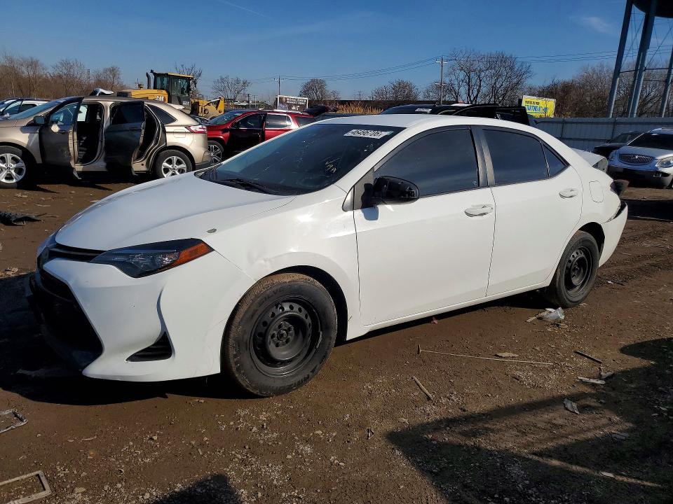 2017 TOYOTA COROLLA L - 1