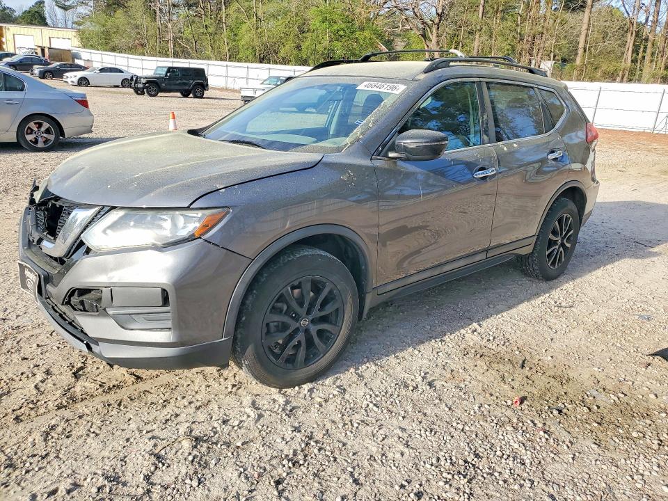 2017 NISSAN ROGUE SV - 1