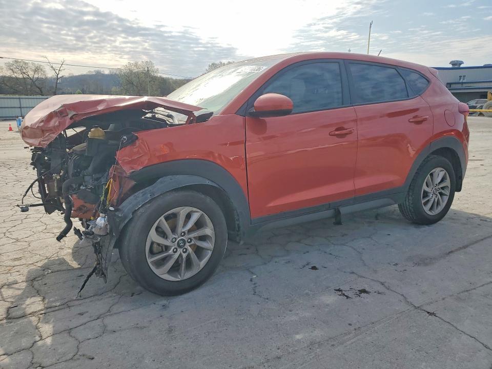 2017 HYUNDAI TUCSON SE - 1