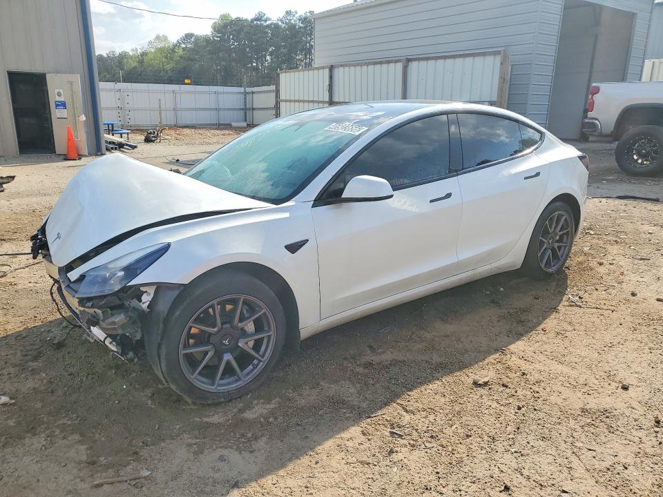 2023 TESLA MODEL 3 - 1