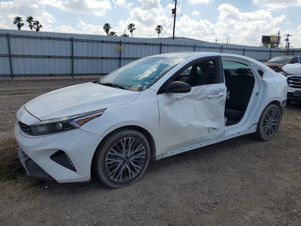 2022 KIA FORTE - 1