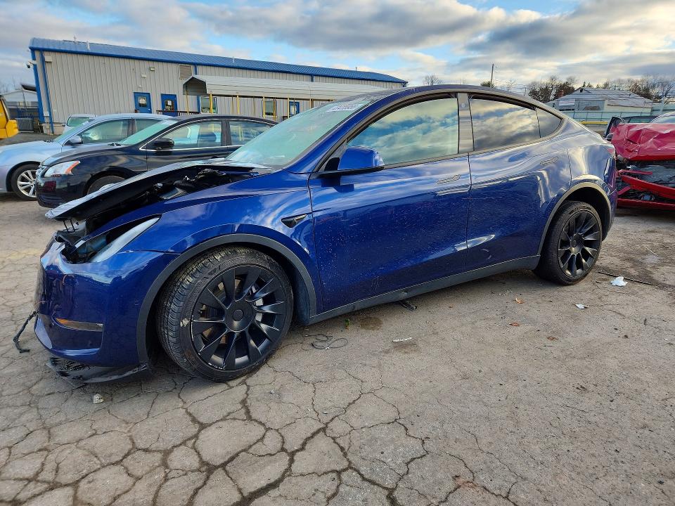 2022 TESLA MODEL Y - 1