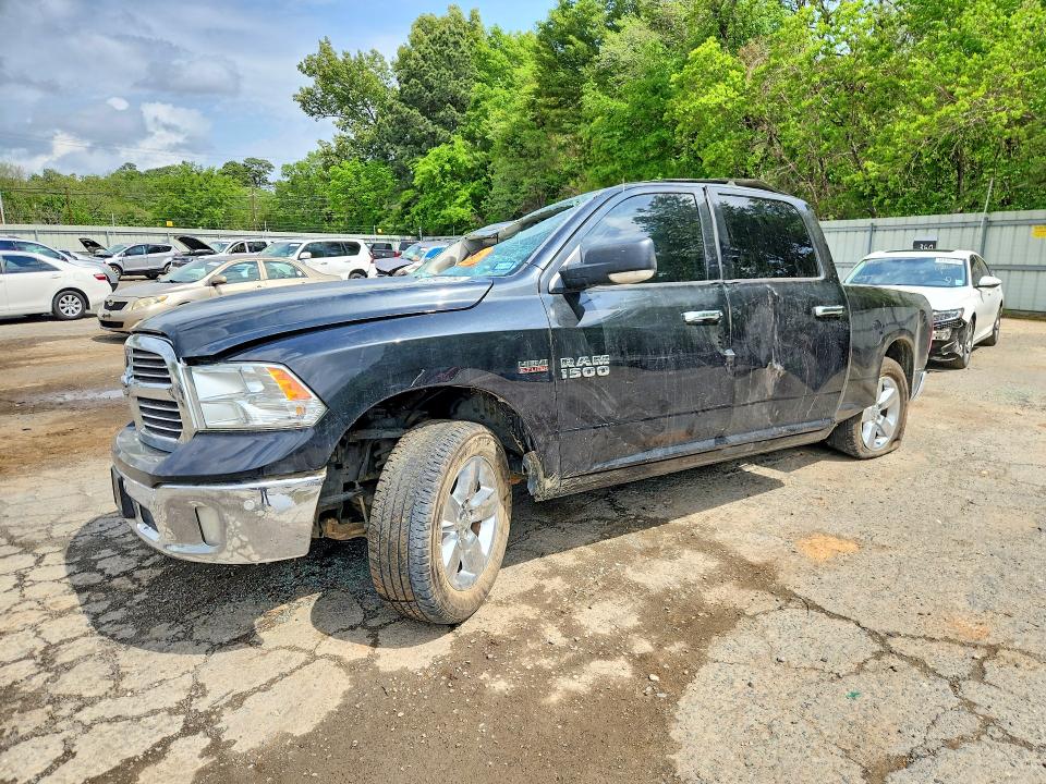 2017 RAM 1500 SLT - 1