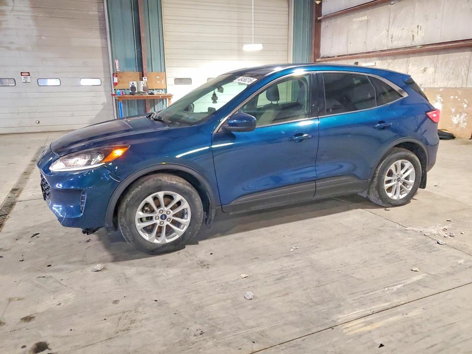 2020 FORD ESCAPE SE - 1