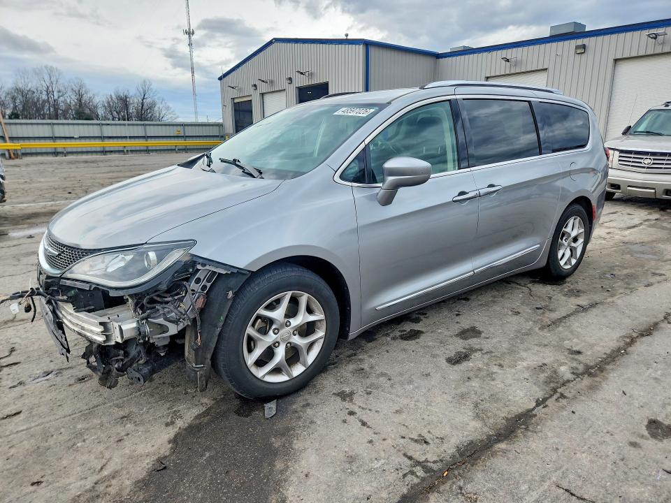 2018 CHRYSLER PACIFICA TOURING L PLUS - 1