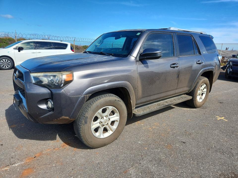 2017 TOYOTA 4RUNNER SR5 - 1