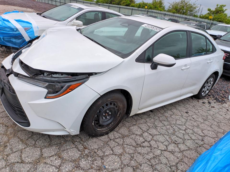 2025 TOYOTA COROLLA LE - 1