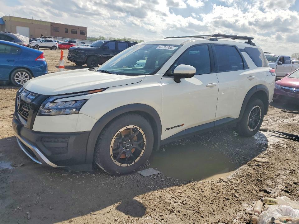 2023 NISSAN PATHFINDER SV - 1