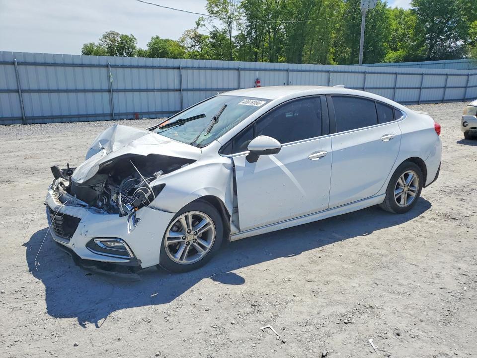 2017 CHEVROLET CRUZE LT - 1