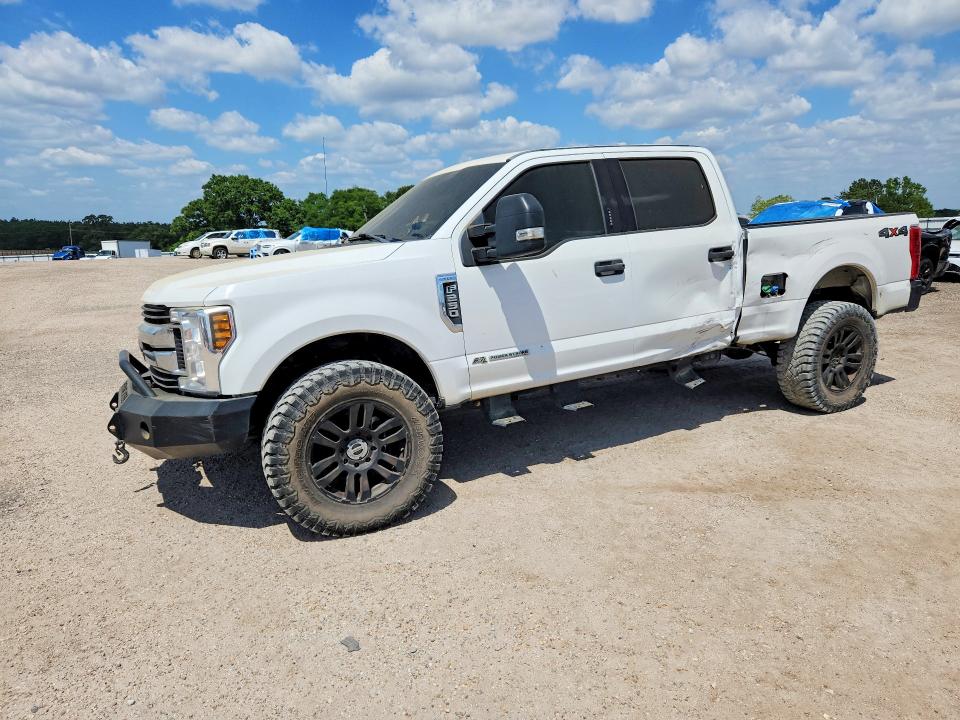 2019 FORD 250 - 1