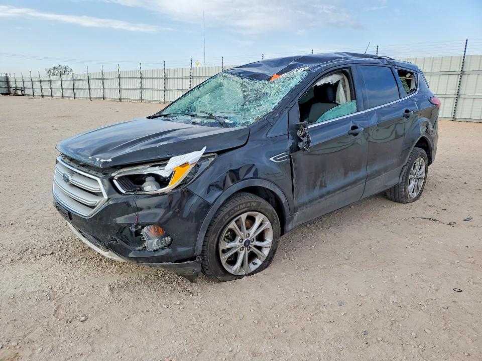 2019 FORD ESCAPE SE - 1
