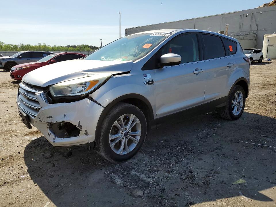 2017 FORD ESCAPE SE - 1