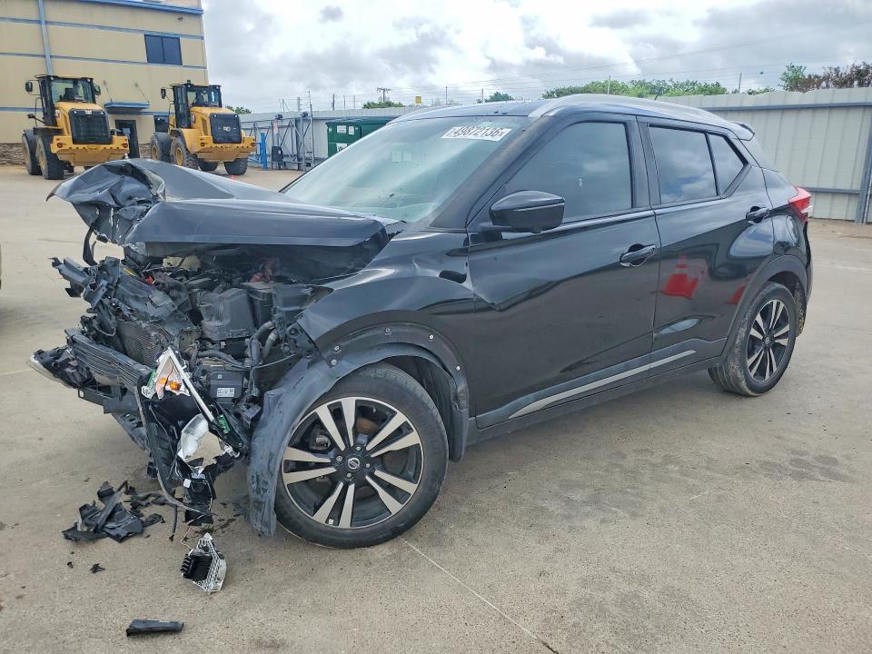 2019 NISSAN KICKS SR - 1