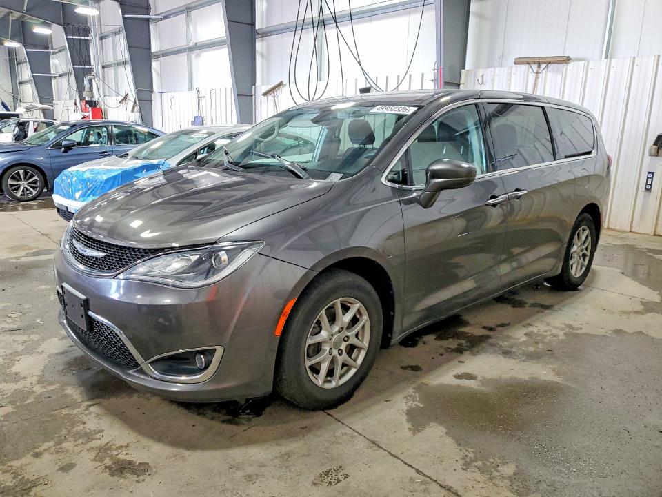 2020 CHRYSLER PACIFICA TOURING - 1