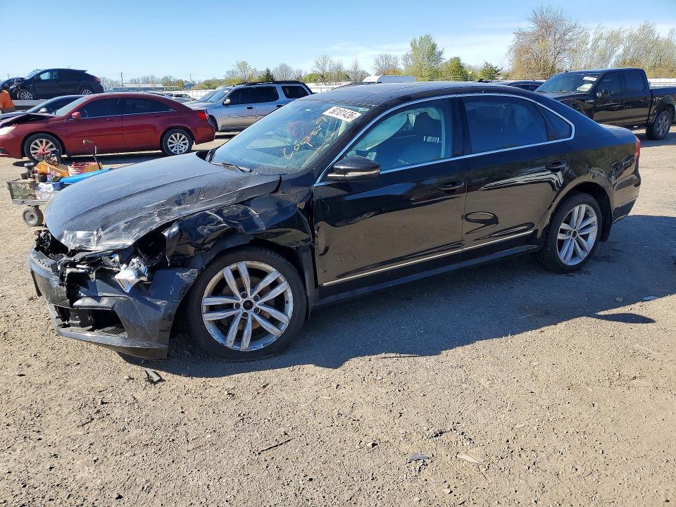 2016 VOLKSWAGEN PASSAT SEL - 1