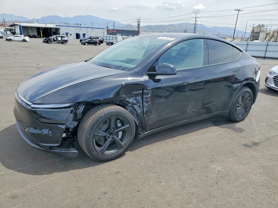 2026 TESLA MODEL Y - 1