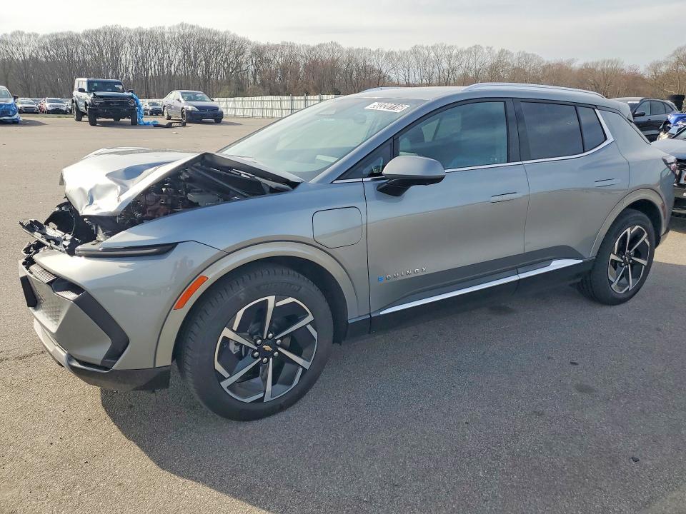 2025 CHEVROLET EQUINOX LT - 1