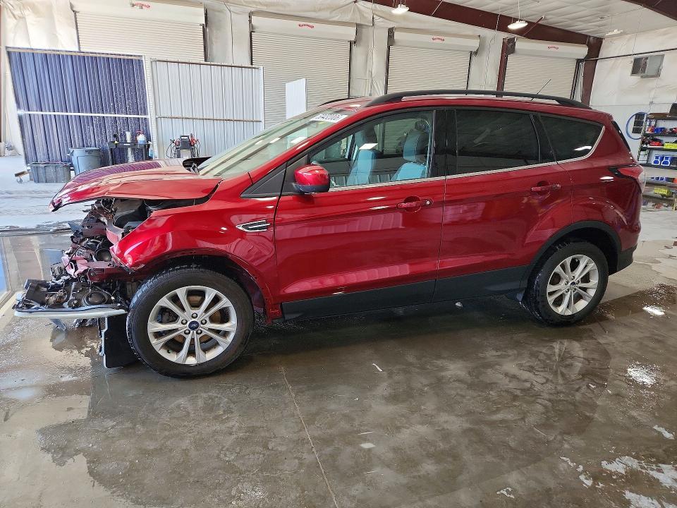 2017 FORD ESCAPE SE - 1