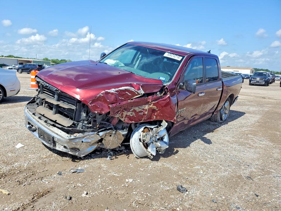 2016 RAM 1500 SLT - 1
