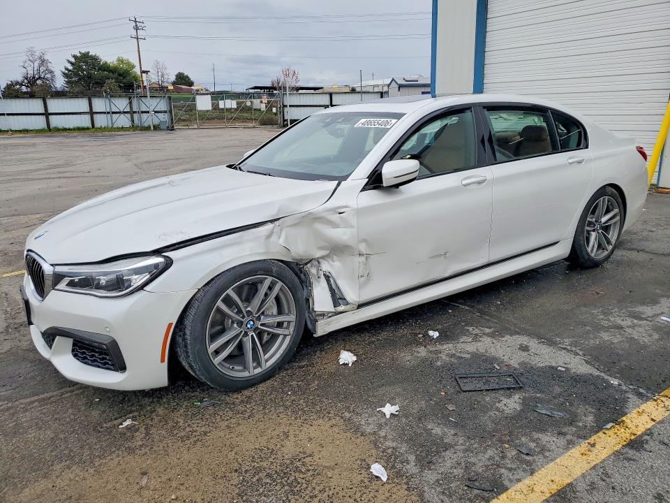 2018 BMW 750 - 1