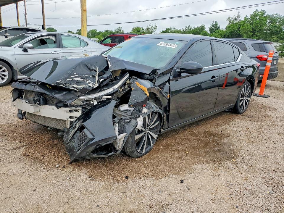 2021 NISSAN ALTIMA SR - 1