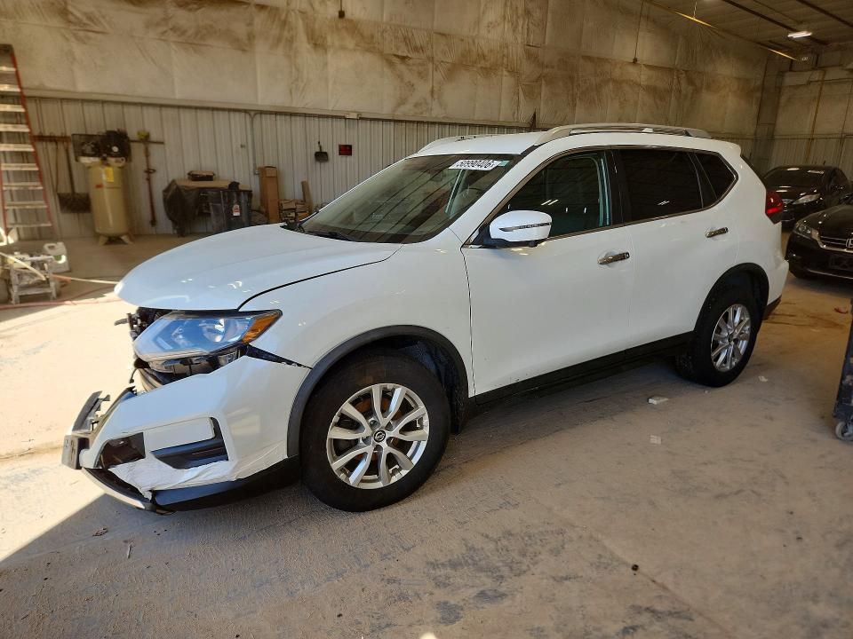 2017 NISSAN ROGUE - 1