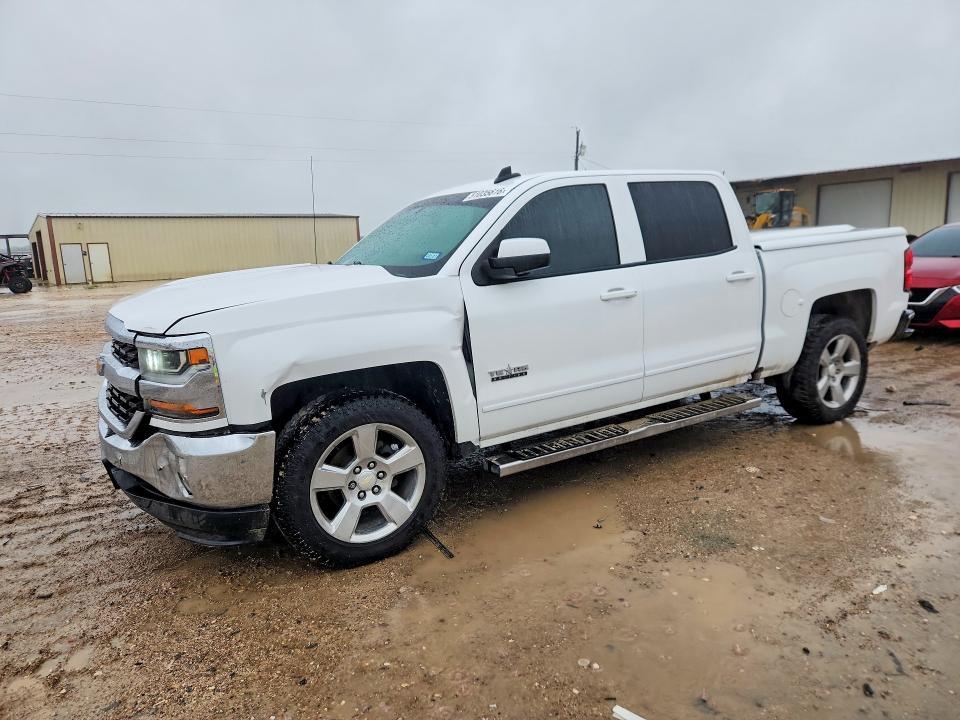 2018 CHEVROLET SILVERADO C1500 LT - 1