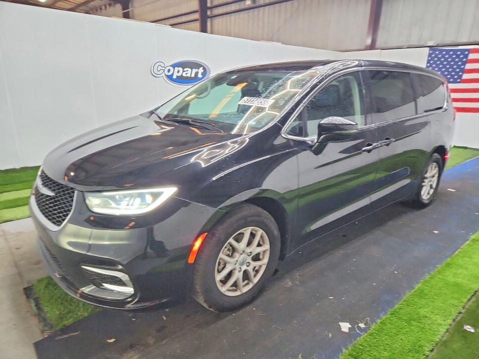 2024 CHRYSLER PACIFICA TOURING L - 1