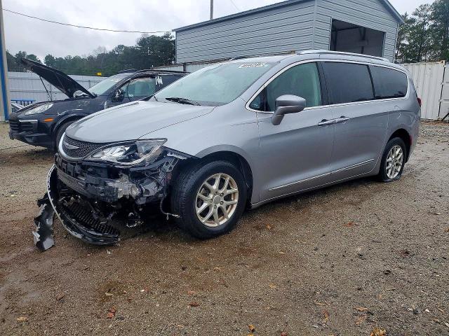 2020 CHRYSLER PACIFICA TOURING L - 1
