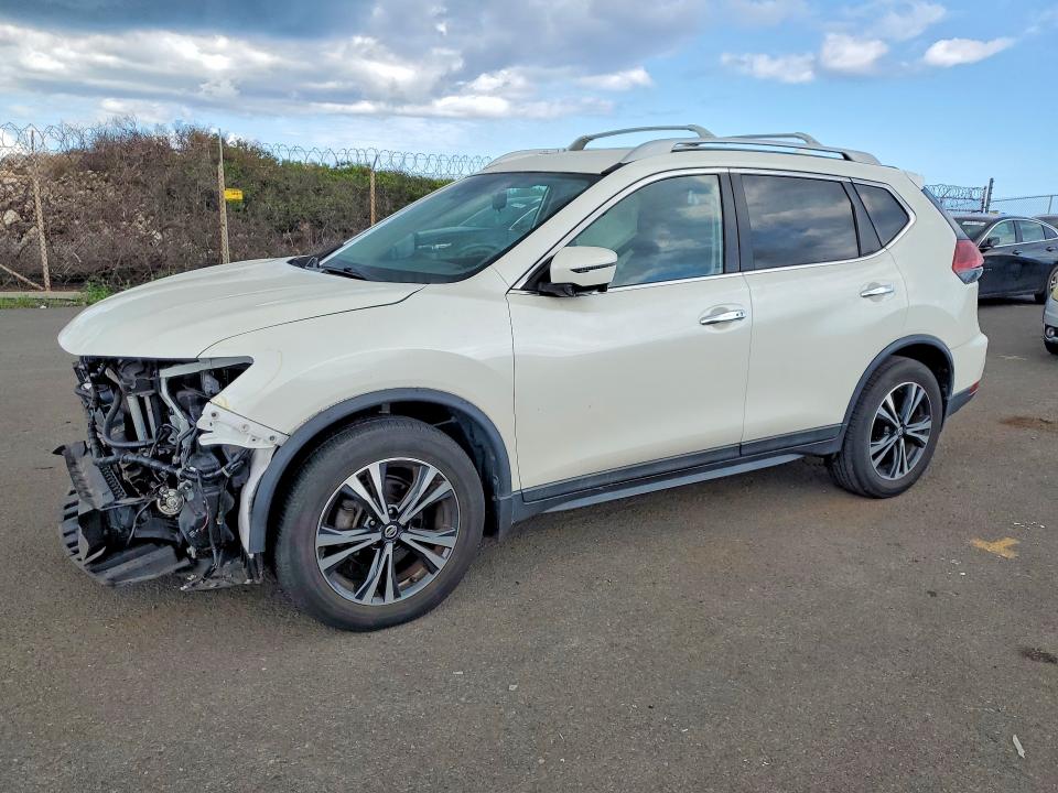 2020 NISSAN ROGUE SV - 1