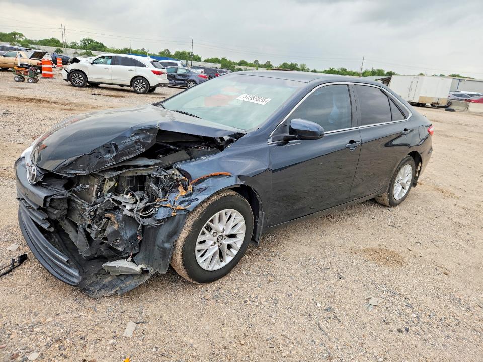 2017 TOYOTA CAMRY LE - 1