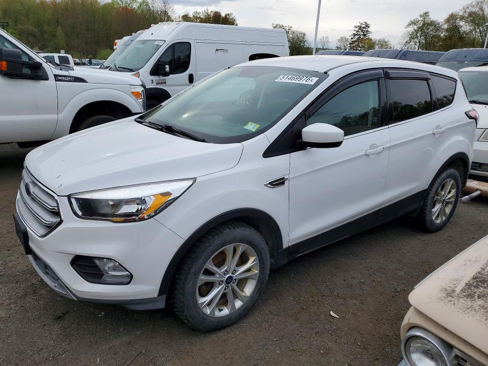 2017 FORD ESCAPE SE - 1