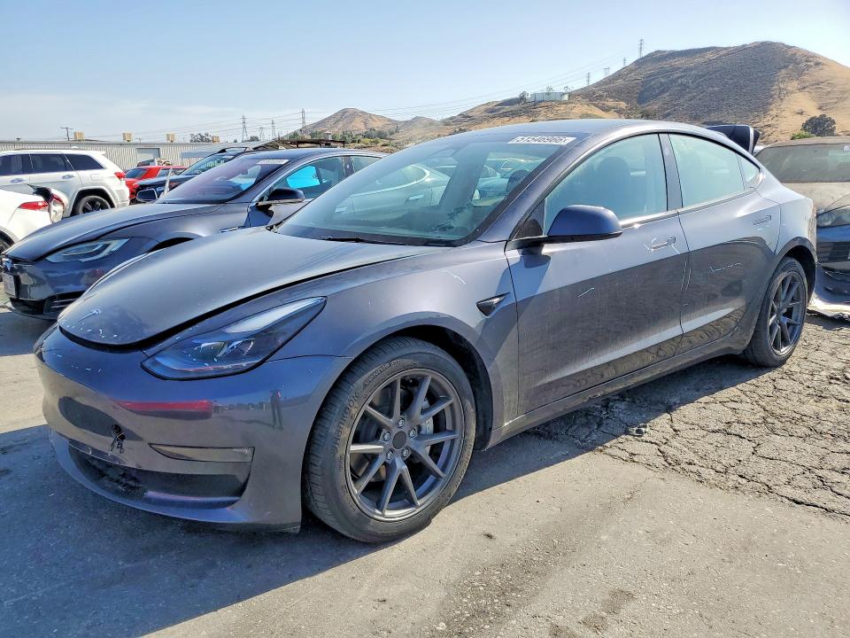 2023 TESLA MODEL 3 - 1
