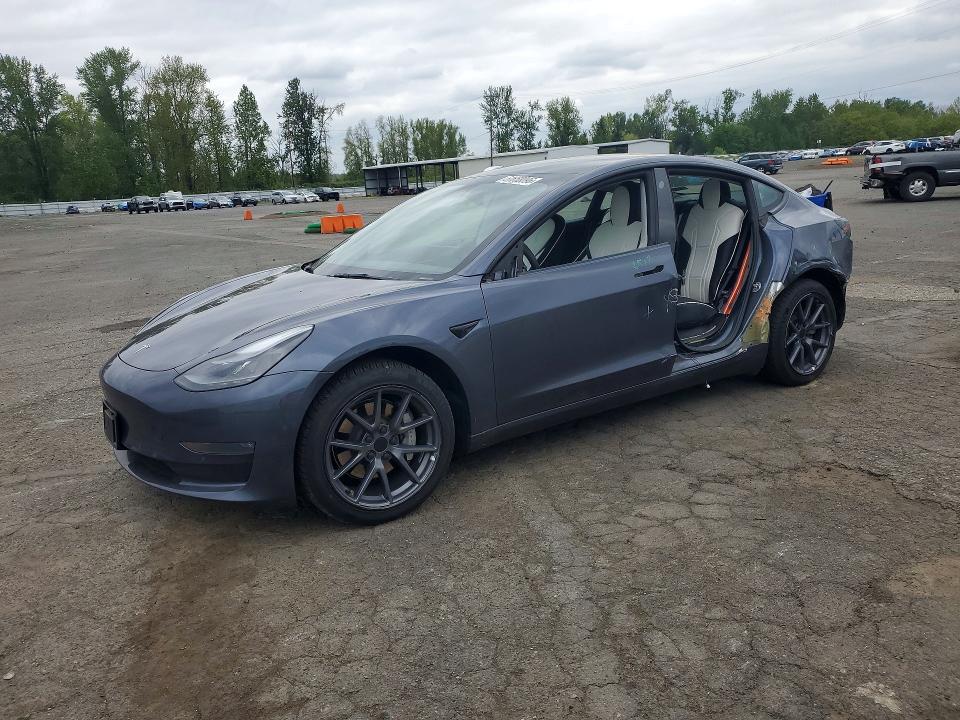 2022 TESLA MODEL 3 - 1