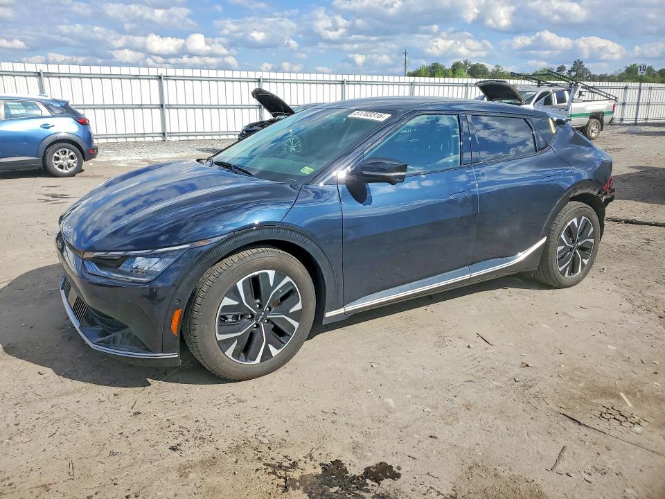 2024 KIA EV6 WIND - 1
