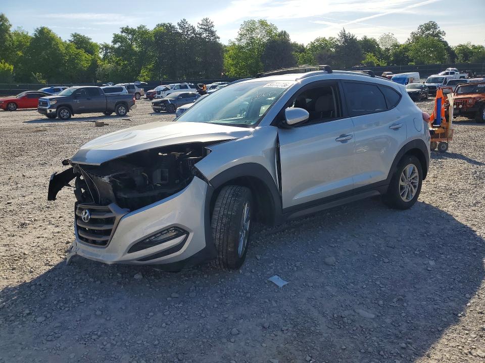 2016 HYUNDAI TUCSON SE - 1