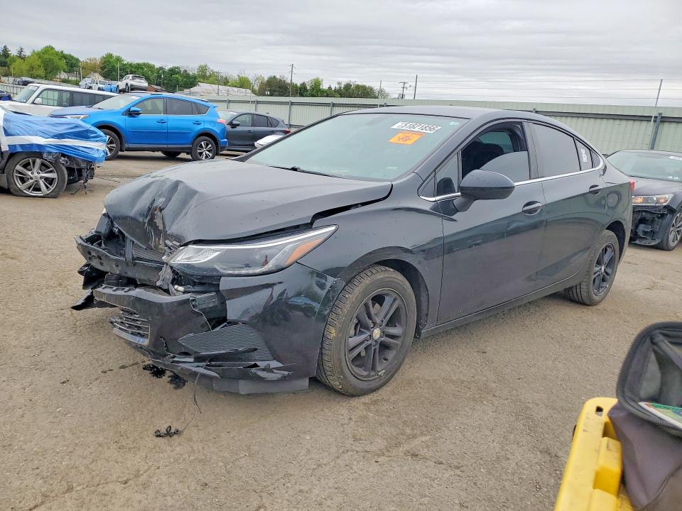 2017 CHEVROLET CRUZE LT - 1