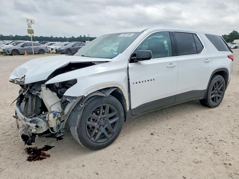 2020 CHEVROLET TRAVERSE LS - 1
