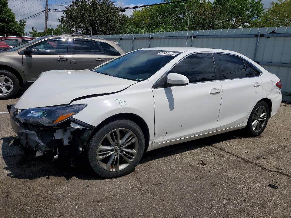 2017 TOYOTA CAMRY SE - 1