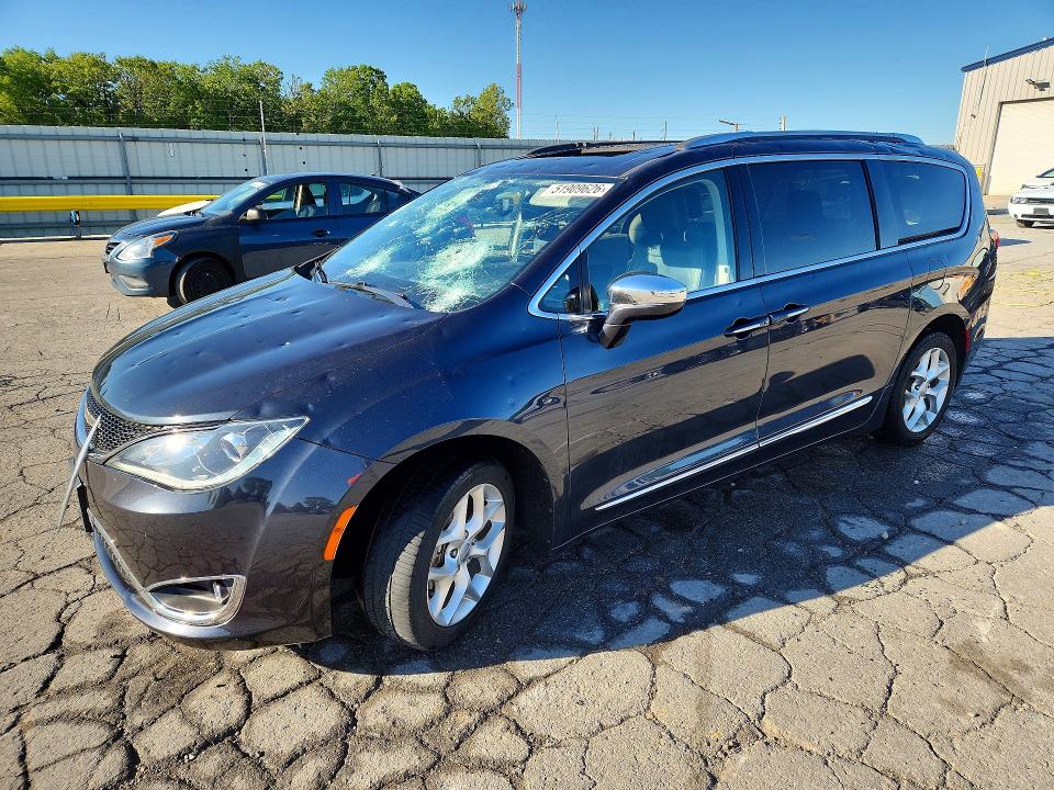 2020 CHRYSLER PACIFICA LIMITED - 1
