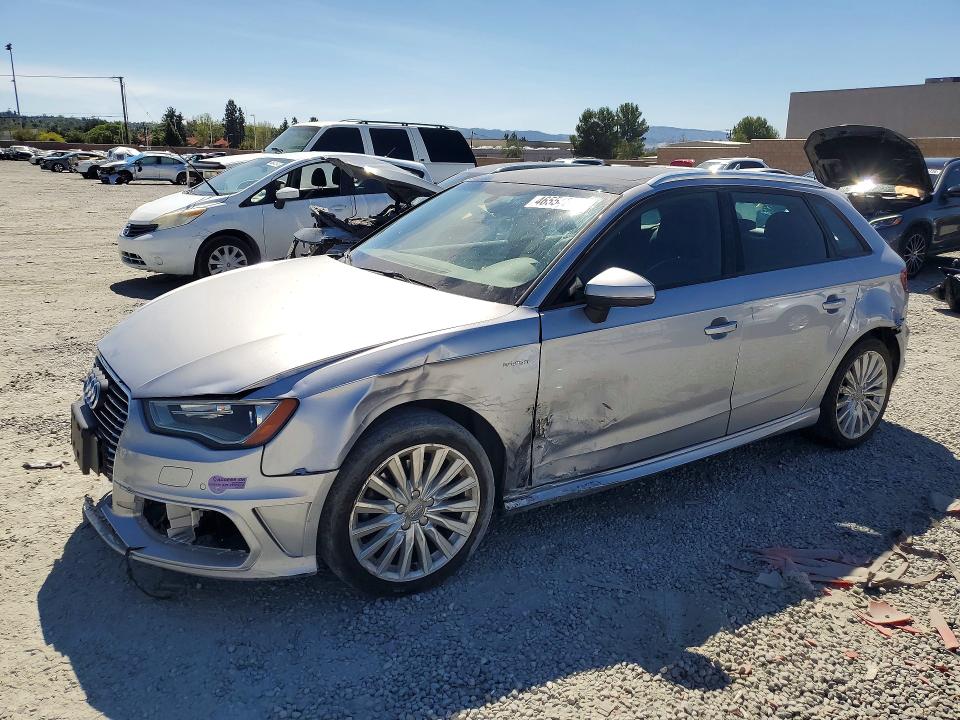 2016 AUDI A3 E-TRON PREMIUM - 1