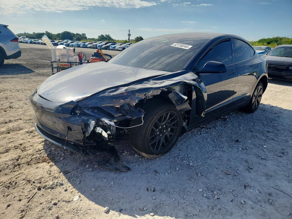 2026 TESLA MODEL 3 - 1