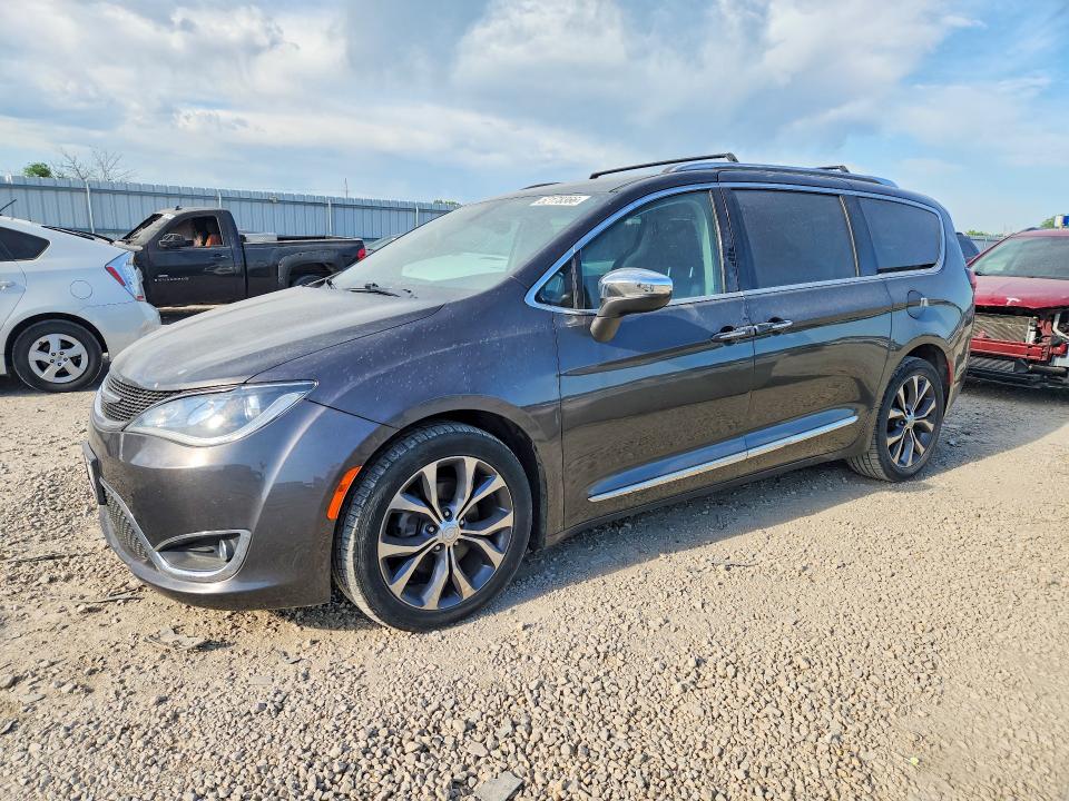 2017 CHRYSLER PACIFICA LIMITED - 1