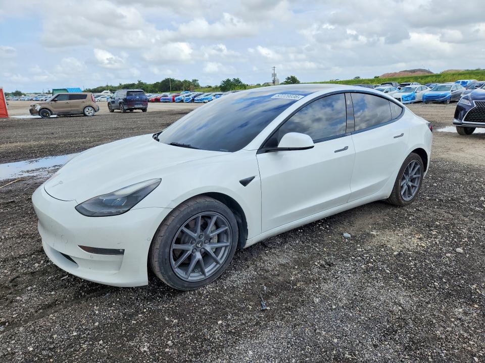 2022 TESLA MODEL 3 - 1