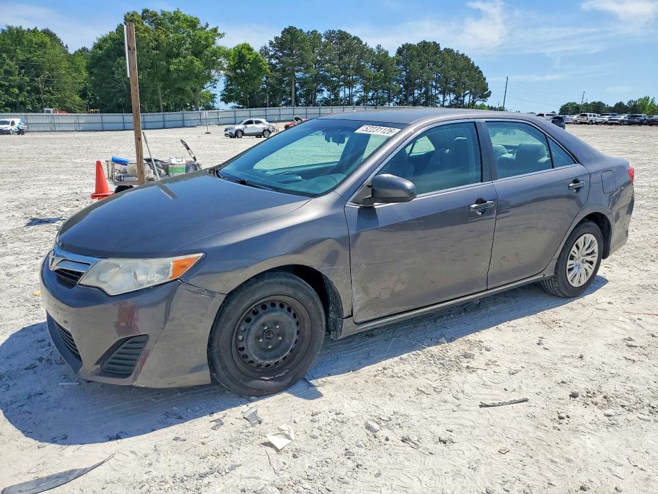 2016 TOYOTA CAMRY BASE/SE/LE/XLE - 1