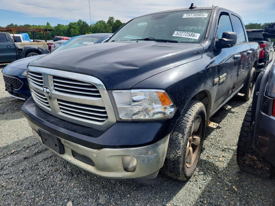 2017 RAM 1500 SLT - 1