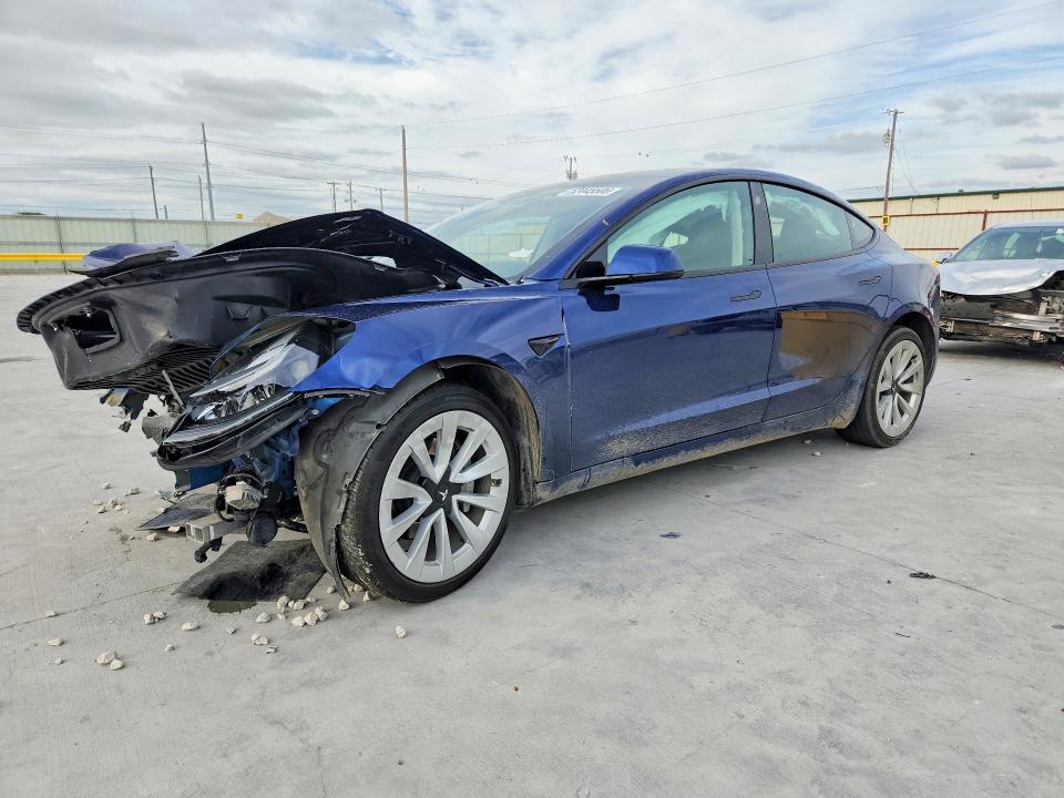 2022 TESLA MODEL 3 - 1