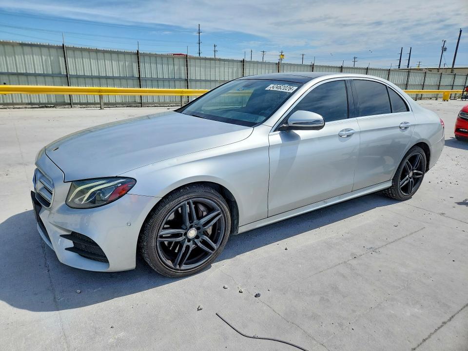 2017 MERCEDES-BENZ E 300 - 1
